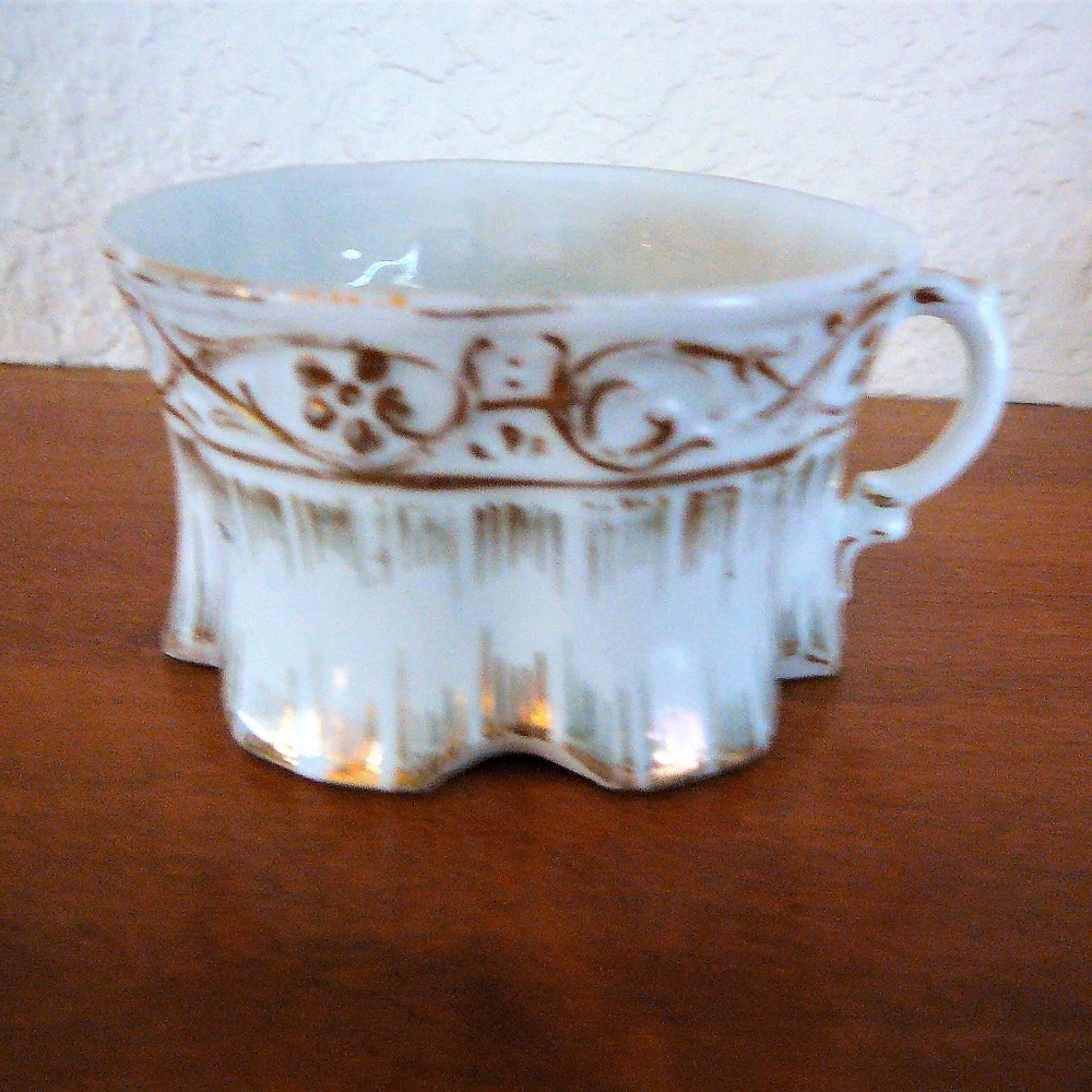 Vintage White and Gold Shaving Soap Cup